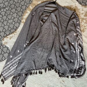 Three Bird Nest Gray Tassel Tunic